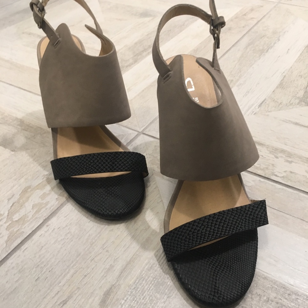 CL by Laundry Wedge Heel